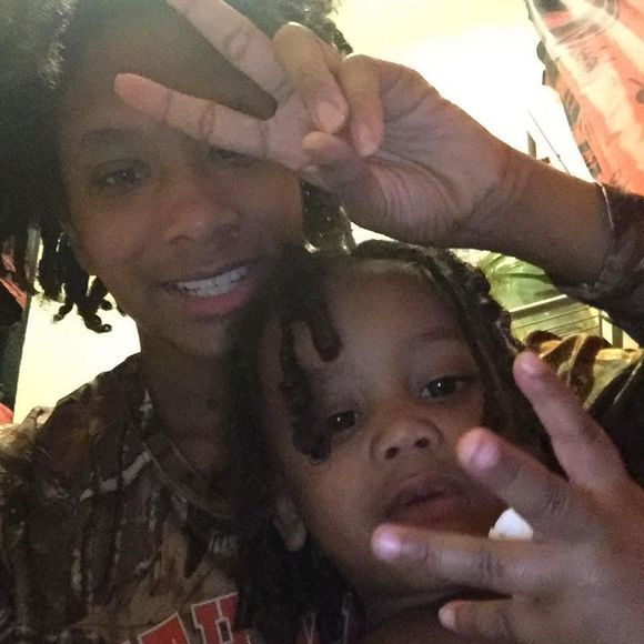 Meet your Posher, Danielle - Picture 1 of 1